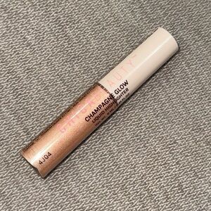 NEW Chica Beauty Champagne Glow Liquid Highlighter